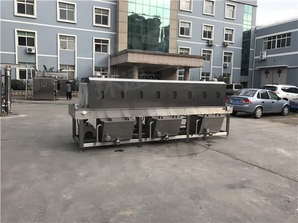鏈條式塑料箱清洗機價格 價格預約試機 隧道式清洗機 鏈條式塑料箱清洗機價格 價格預約試機 隧道式清洗機